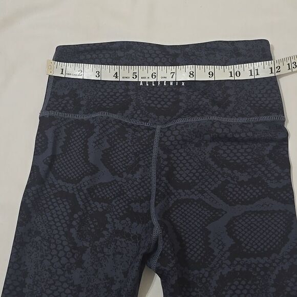 All Fenix Snake Skin Anthropologie Legging medium blue dark grey Xs - Picture 3 of 8